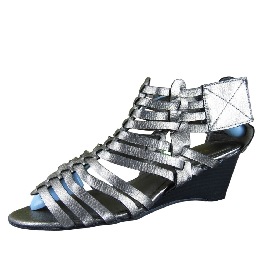 Me Too Women Marcela Gladiator Silver Synthetic Sz 9 Wide Gently Used 2025